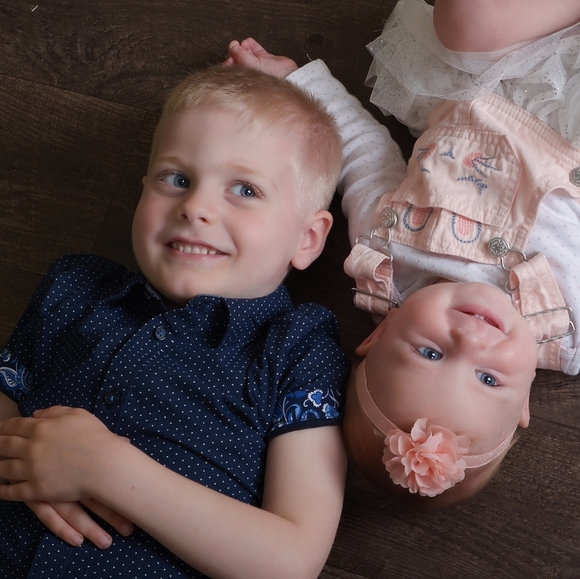 Meet your Posher, Sara - Picture 4 of 4